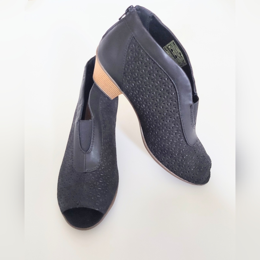 Earth Origins Boots Black Carden Nubuck Peep Toe Booties Shoes Womens 7.5 M
